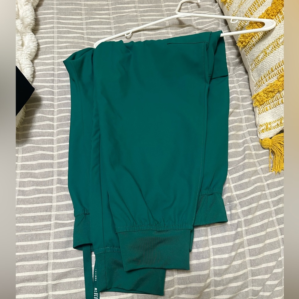 Med Couture Jogger Scrub Pants